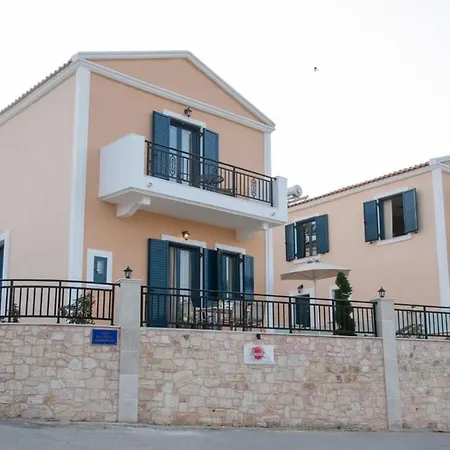 Peonia And Ortansia - Few Steps From The Villa Pánormos